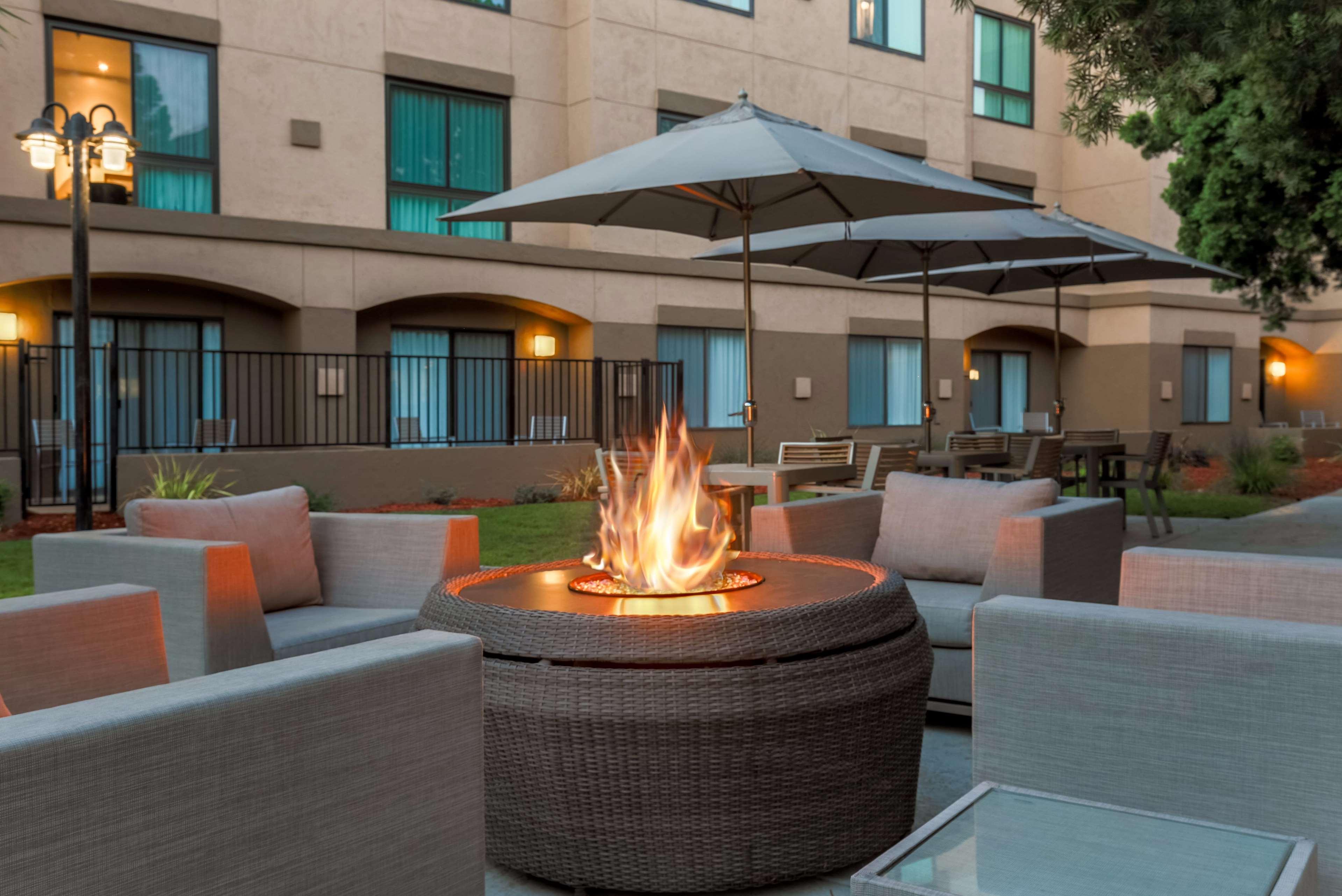 Doubletree Suites By Hilton Hotel Sacramento - רנצ'ו קורדובה מראה חיצוני תמונה