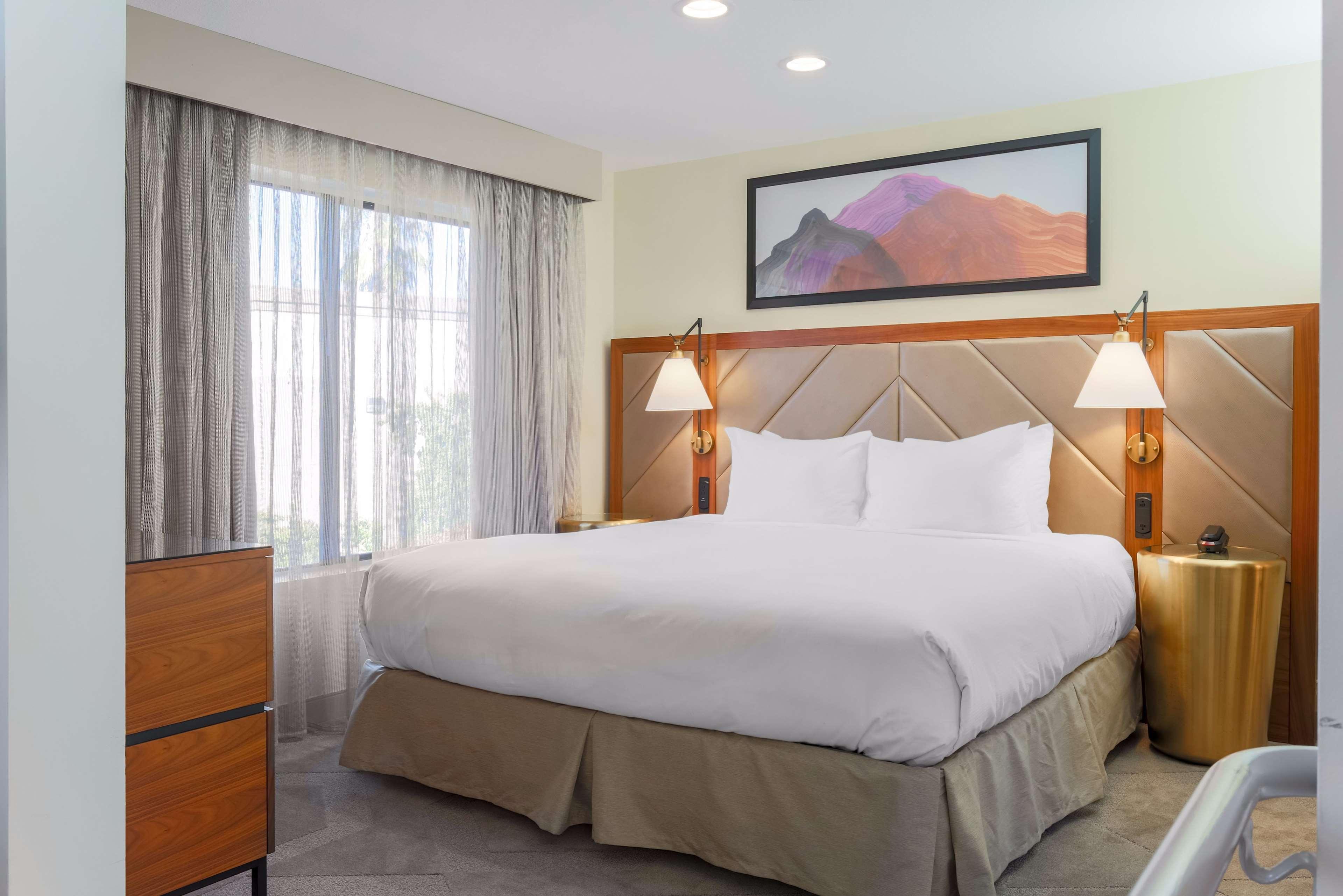 Doubletree Suites By Hilton Hotel Sacramento - רנצ'ו קורדובה מראה חיצוני תמונה